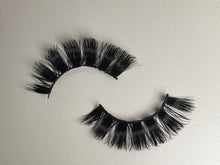 Load image into Gallery viewer, &quot;Colucci&quot; Russian style lashes